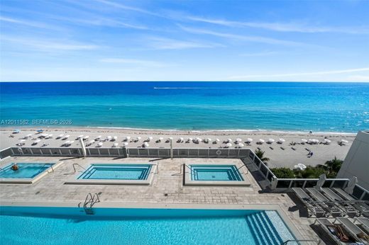 Komplex apartman Hallandale Beach, Broward County