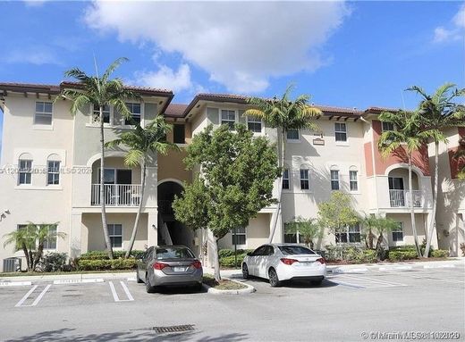 Residential complexes in Doral, Miami-Dade