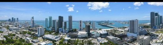 マイアミ, Miami-Dade Countyのアパートメント・コンプレックス