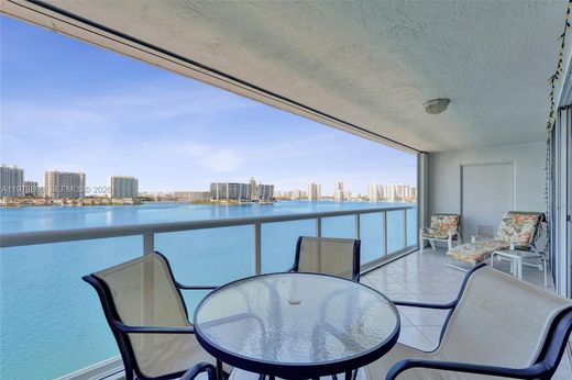 Жилой комплекс, Sunny Isles Beach, Miami-Dade County