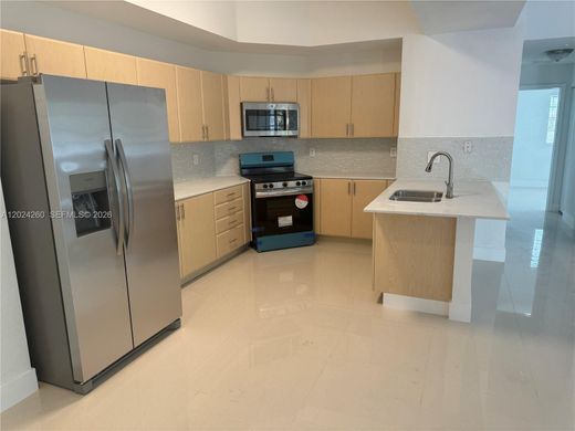 Wohnkomplexe in Coral Springs, Broward County