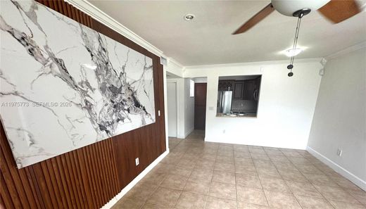 Complexes résidentiels à Miami, Comté de Miami-Dade