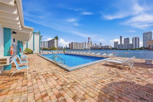 Edificio en North Miami Beach, Miami-Dade County