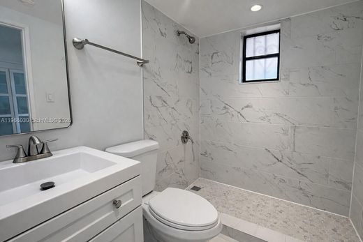 Townhouse in Sweetwater, Miami-Dade