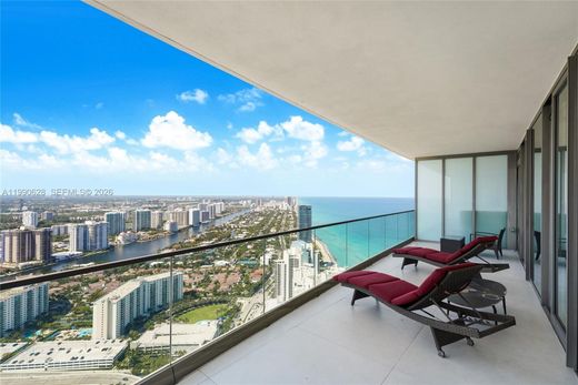 Residential complexes in Sunny Isles Beach, Miami-Dade