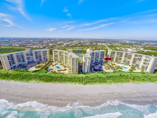 Residential complexes in Jupiter, Palm Beach