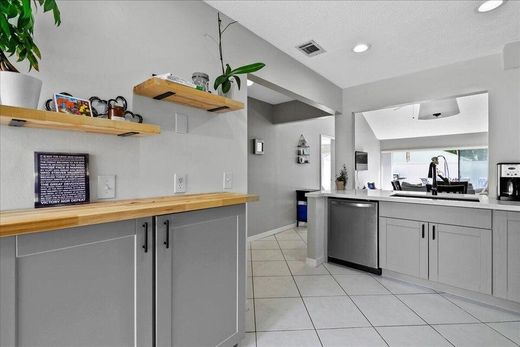 Townhouse in Wellington, Palm Beach