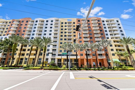 Residential complexes in Aventura, Miami-Dade