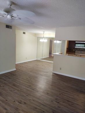 Edificio en Port Saint Lucie, Saint Lucie County