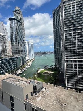 Complesso residenziale a Miami, Miami-Dade County