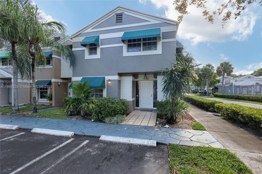 Cooper City, Broward Countyのタウンハウス