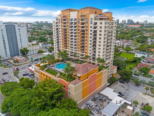 Residential complexes in Miami, Miami-Dade