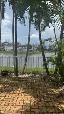 城市独宅  Doral, Miami-Dade County