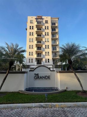 مجمع شقق ﻓﻲ ميامي، فلوريدا, Miami-Dade County