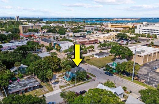Residential complexes in Fort Pierce, Saint Lucie County