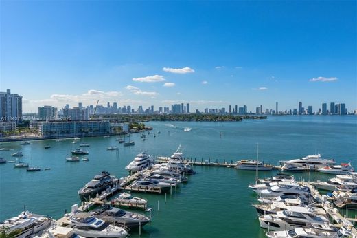 Residential complexes in Miami Beach, Miami-Dade