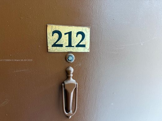 Complesso residenziale a Miami, Miami-Dade County