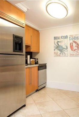 Residential complexes in Miami Beach, Miami-Dade