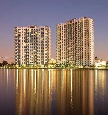 Kamienica w Sunrise, Broward County