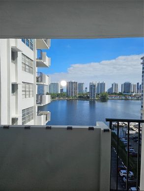 公寓楼  Aventura, Miami-Dade County