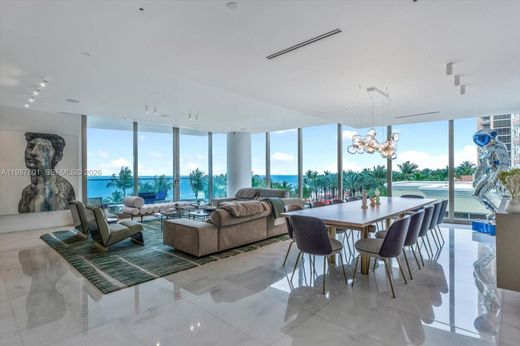 Residential complexes in Sunny Isles Beach, Miami-Dade