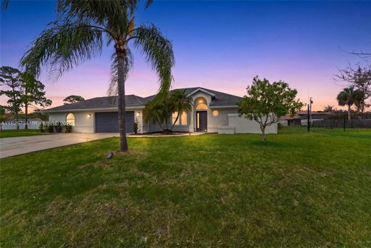 Villa in Port Saint Lucie, Saint Lucie County