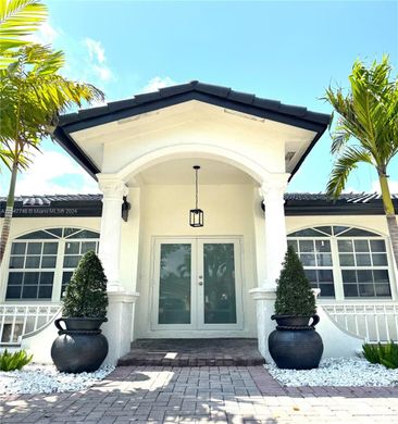 Villa in Miami, Miami-Dade County