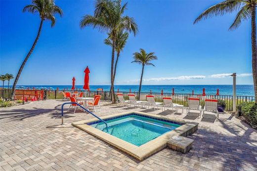 Residential complexes in Fort Lauderdale, Broward County