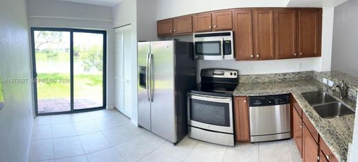 Residential complexes in Cutler Bay, Miami-Dade