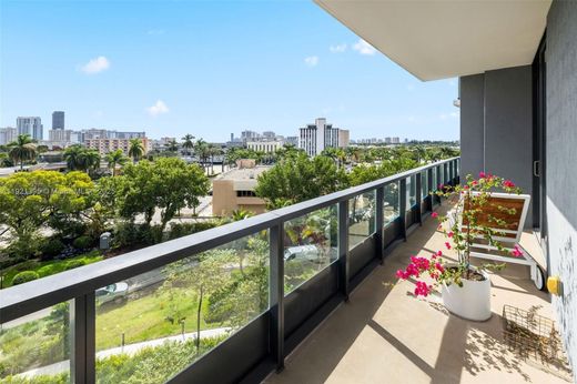 Kamienica w Hallandale Beach, Broward County