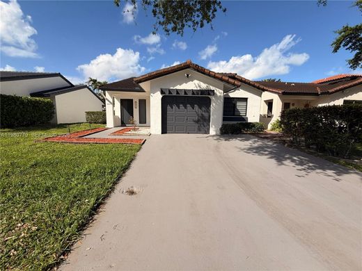 Townhouse in Hialeah, Miami-Dade