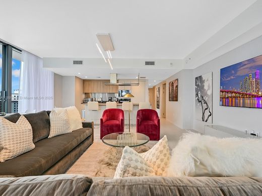 Kamienica w Miami, Miami-Dade County