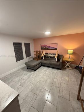 Residential complexes in Hollywood, Broward County