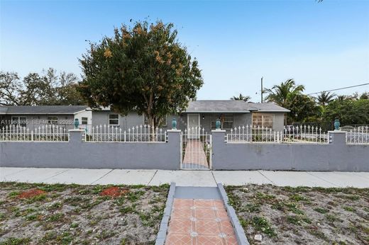 Willa w Miami Gardens, Miami-Dade County