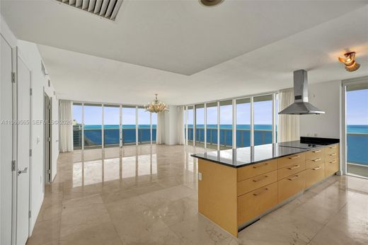 Wohnkomplexe in Hallandale Beach, Broward County