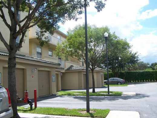 Residential complexes in Wellington, Palm Beach