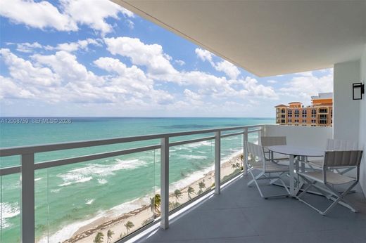 Wohnkomplexe in Hallandale Beach, Broward County