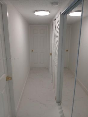 Residential complexes in Miami, Miami-Dade