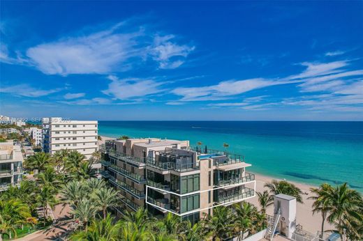 Residential complexes in Hollywood, Broward County