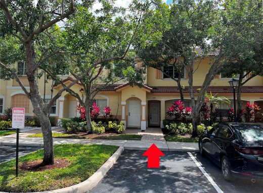 Townhouse in Miramar, Broward County