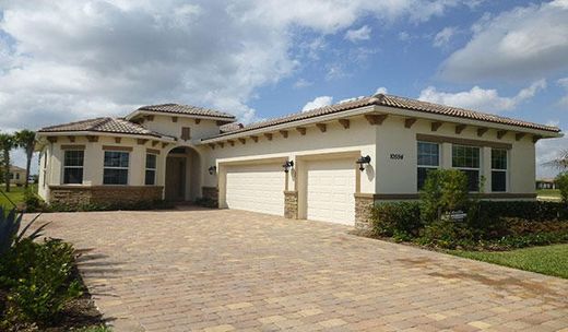 Villa Port Saint Lucie, Saint Lucie County