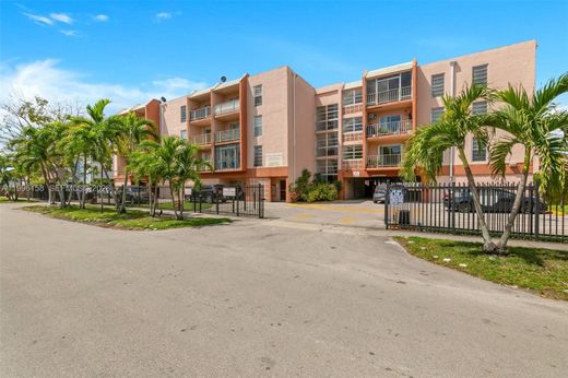 Wohnkomplexe in Hialeah, Miami-Dade County