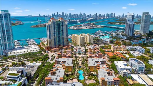 Kamienica w Miami Beach, Miami-Dade County