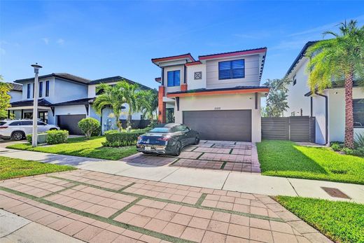 Villa - Miami Lakes, Miami-Dade County