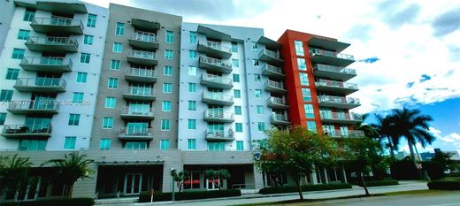 Residential complexes in Doral, Miami-Dade