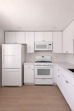 Komplex apartman Hallandale Beach, Broward County