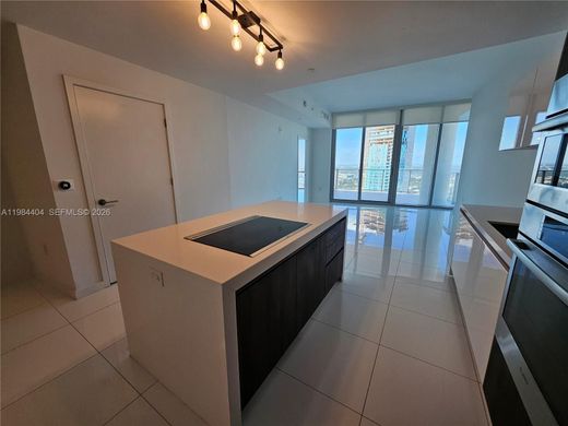 Жилой комплекс, Майами, Miami-Dade County