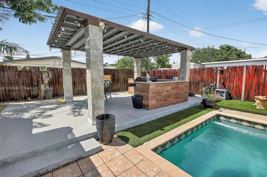 Villa - Hollywood, Broward County