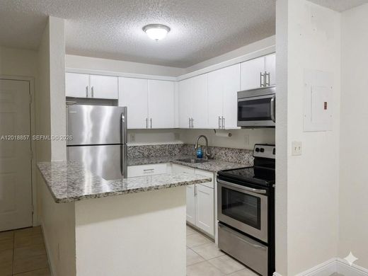 Kamienica w Hialeah, Miami-Dade County