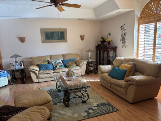 Villa in Lauderhill, Broward County